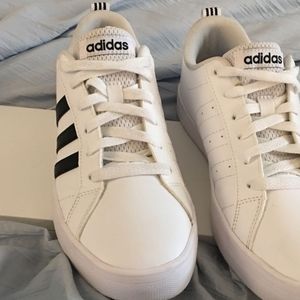White Adidas Superstar Sneakers size 7